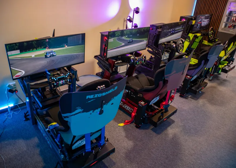 Racing simulators at Virtual Gozsdu
