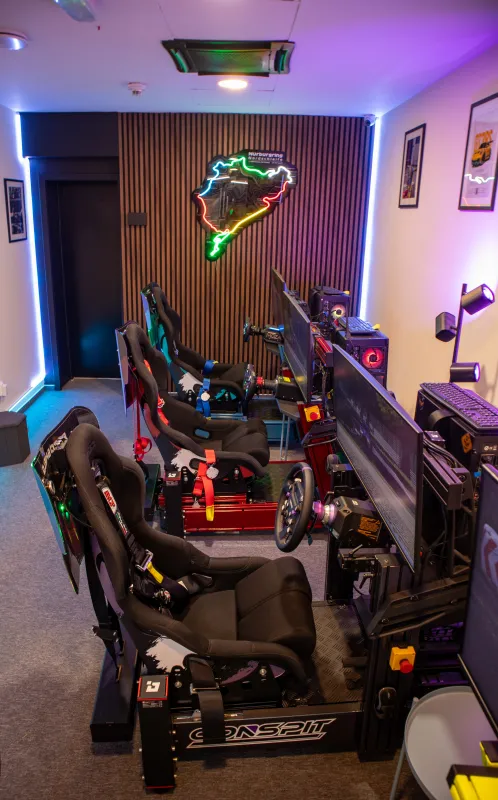 Racing simulators at Virtual Gozsdu