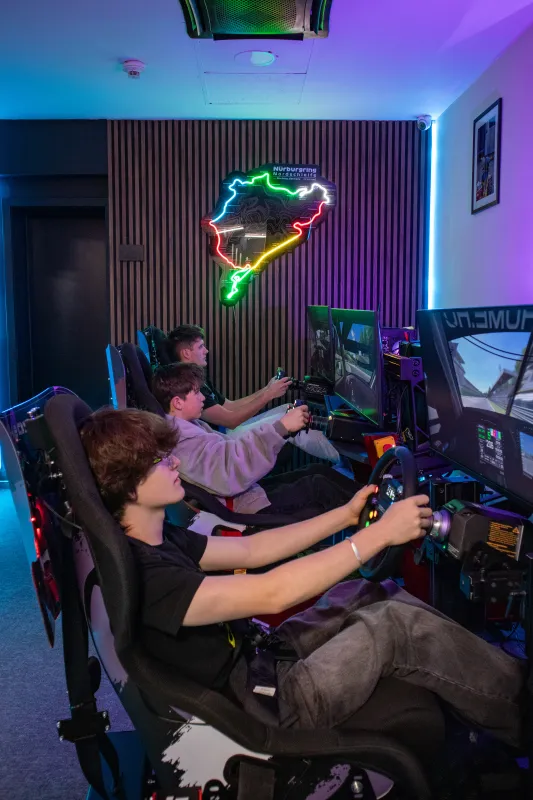 Racing simulators at Virtual Gozsdu