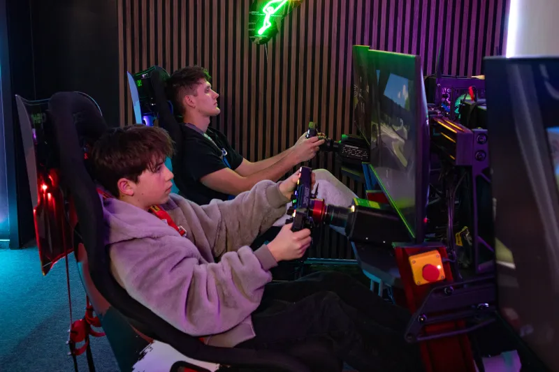 Racing simulators at Virtual Gozsdu