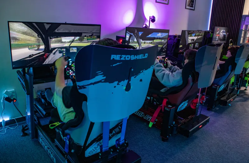 Racing simulators at Virtual Gozsdu